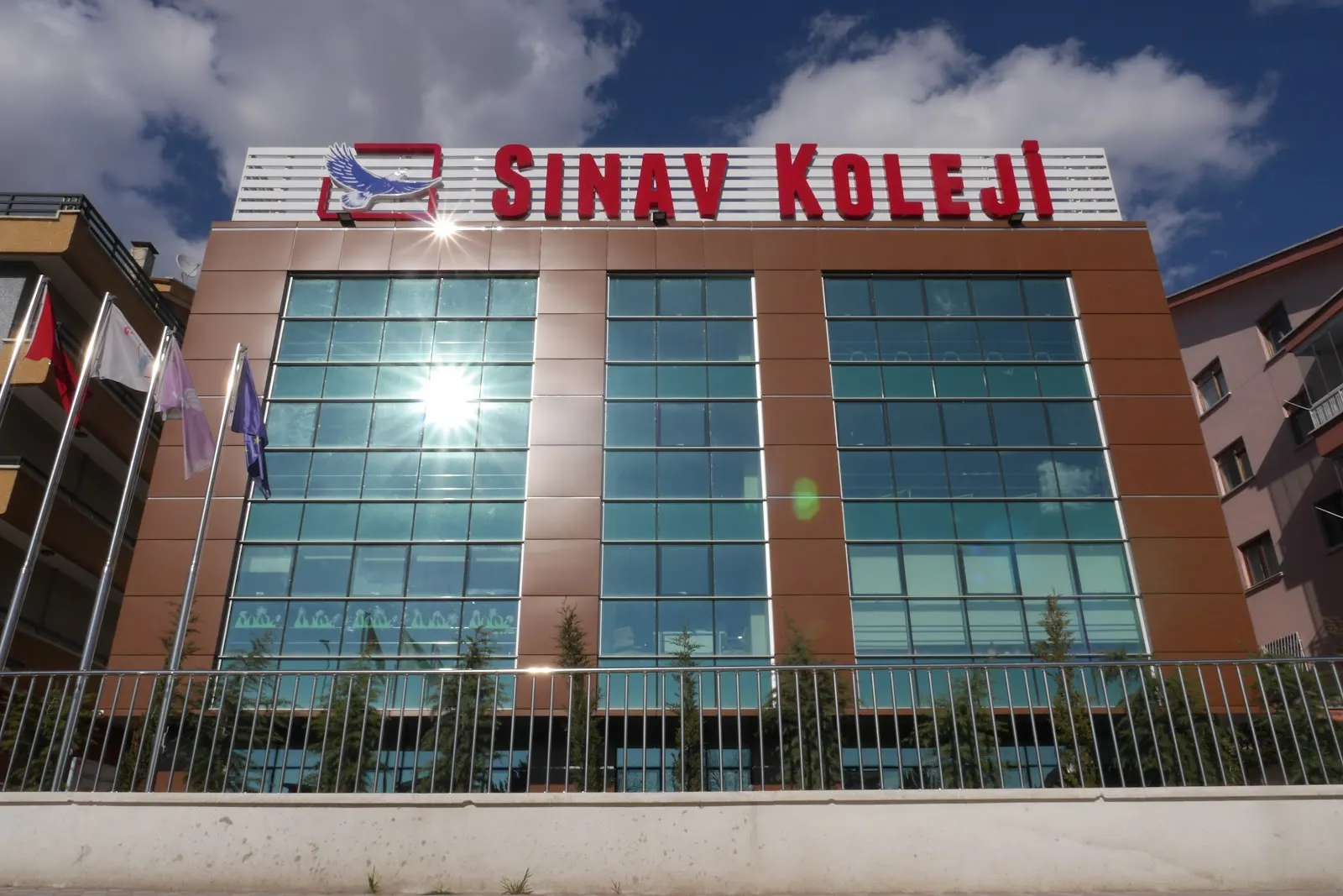 Sınav Koleji Keçiören Pınarbaşı Kampüsü dış görünüm