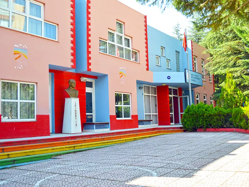 Altın Eğitim Okulları dış görünüm