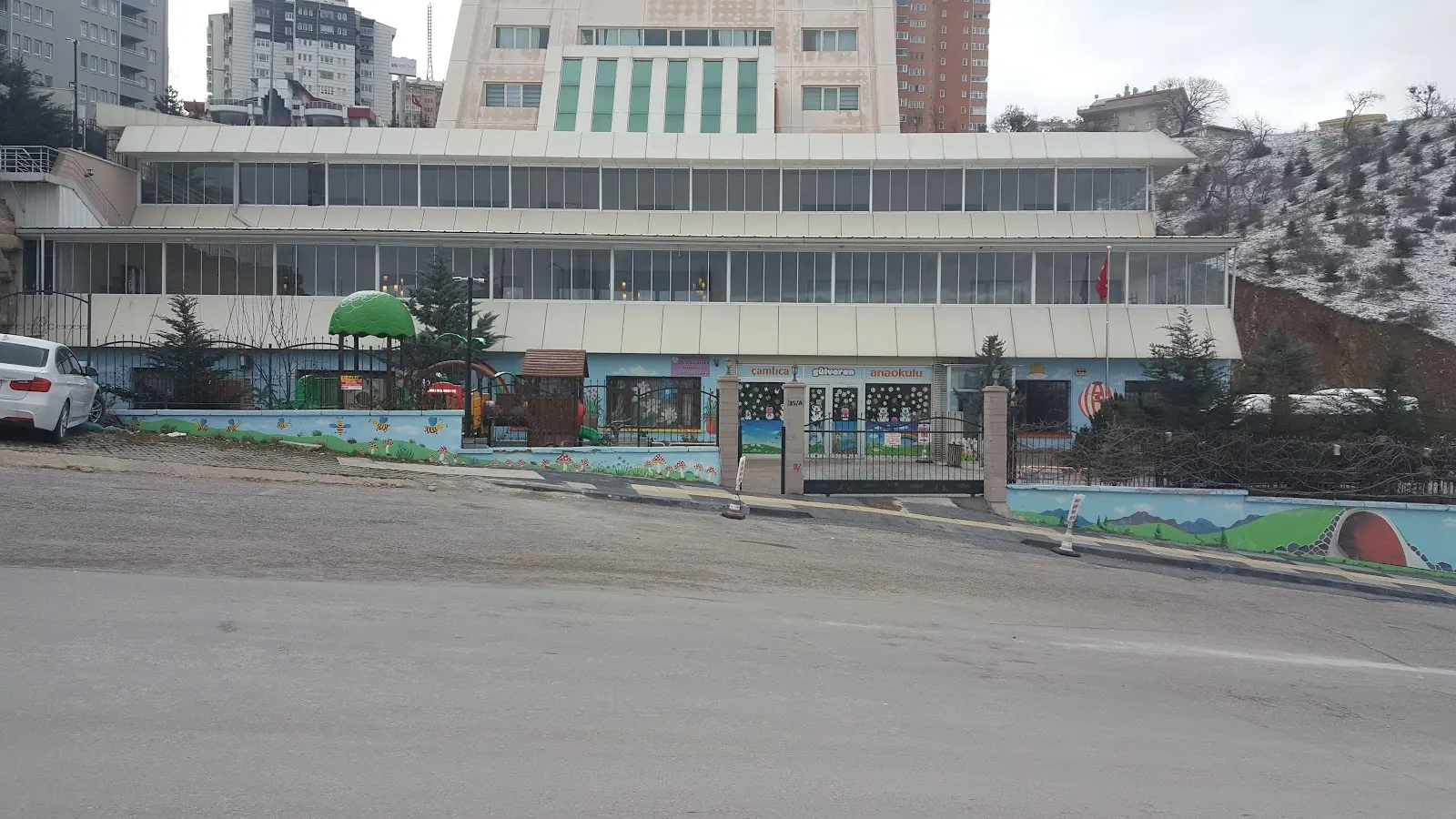 Gülveren Çamlıca Anaokulu dış görünüm
