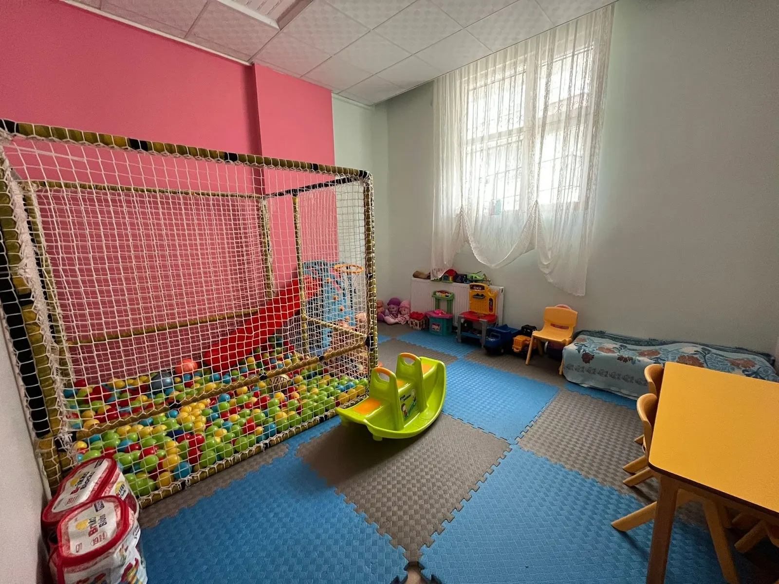 Gülveren Hisar Anaokulu dış görünüm