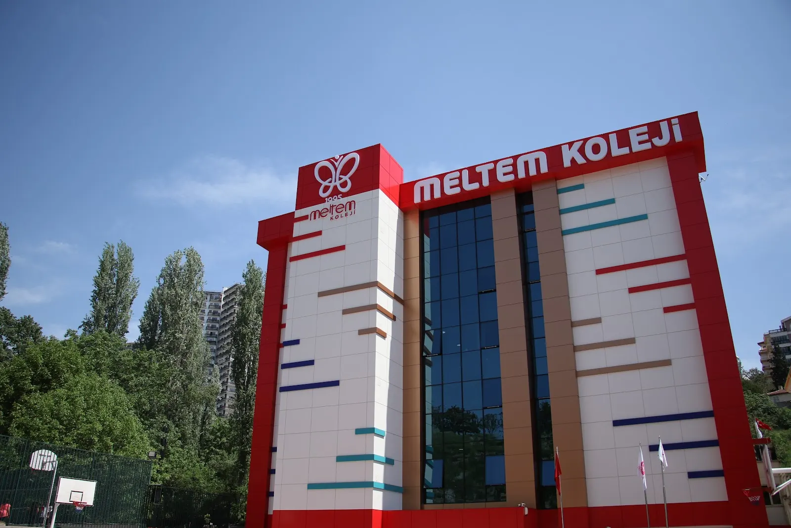 Meltem Koleji dış görünüm