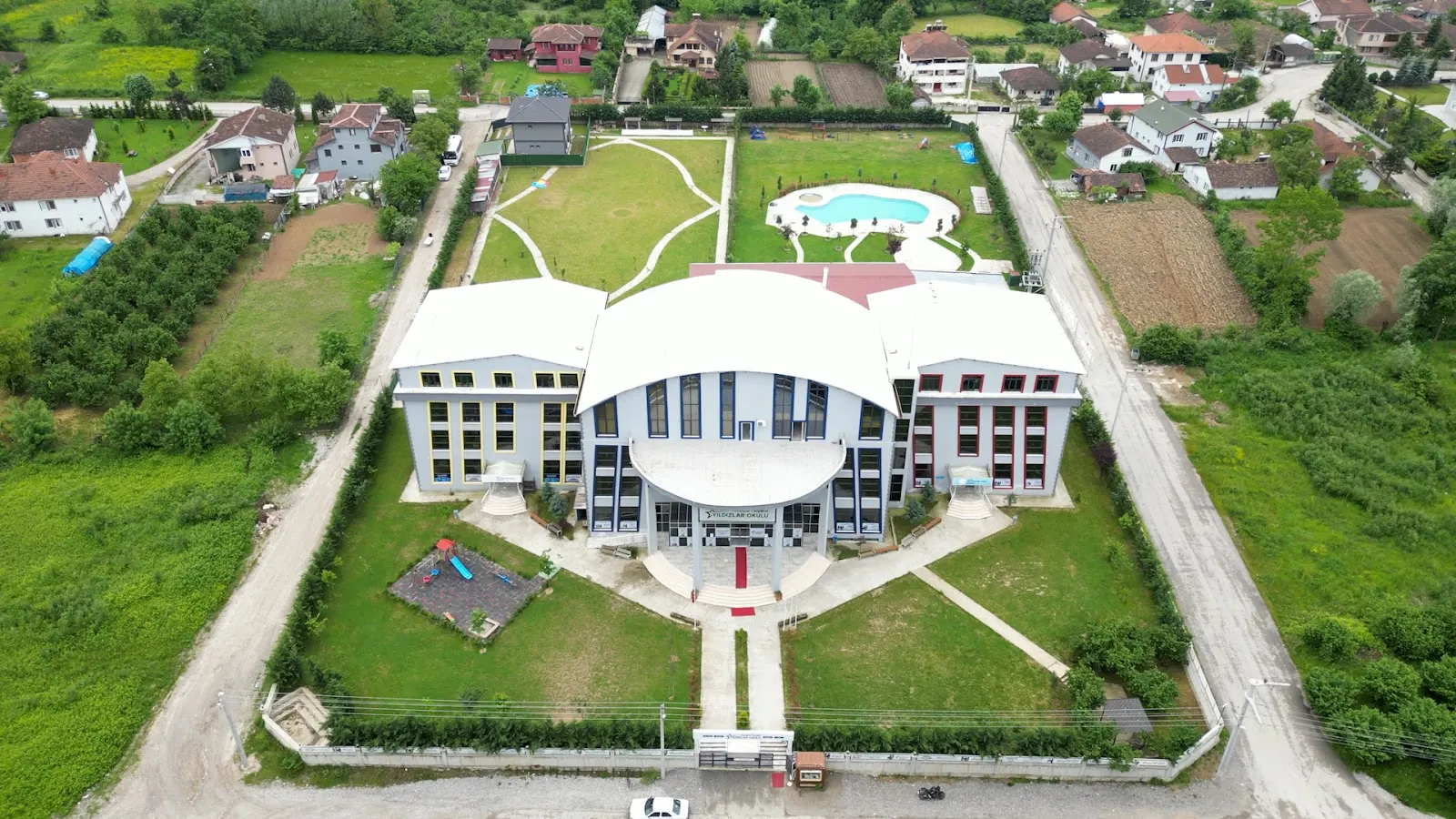 Yıldızlar Okulu Düzce Kampüsü dış görünüm
