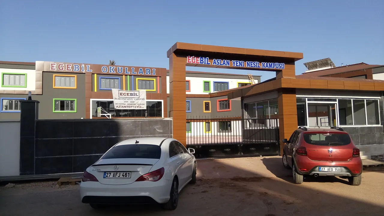 Egebil Aslan Yeni Nesil Kampüsü dış görünüm
