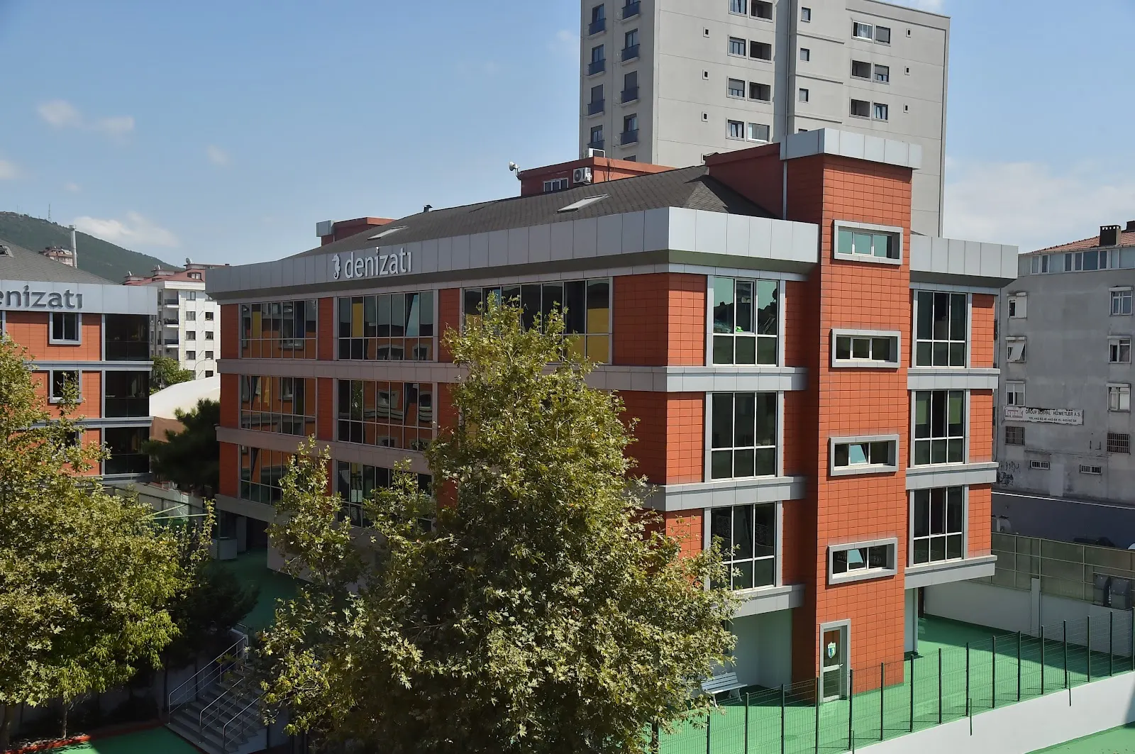Denizatı Okulları dış görünüm