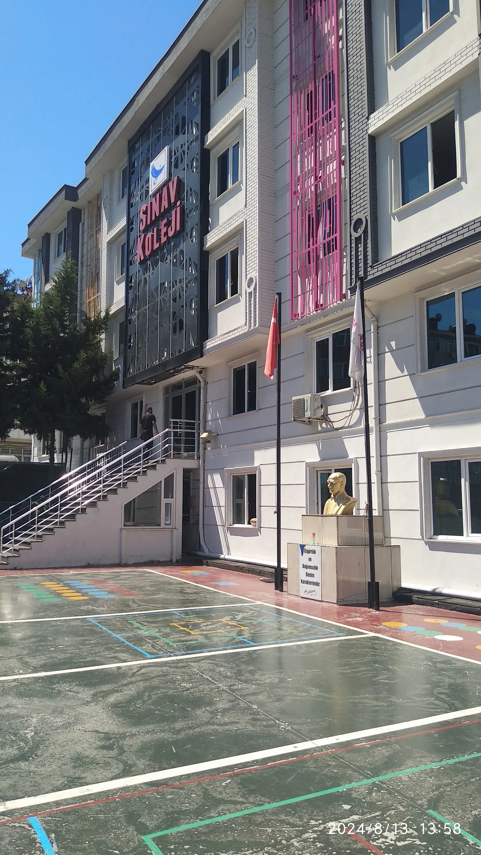 Sınav Koleji Fatih Kampüsü dış görünüm