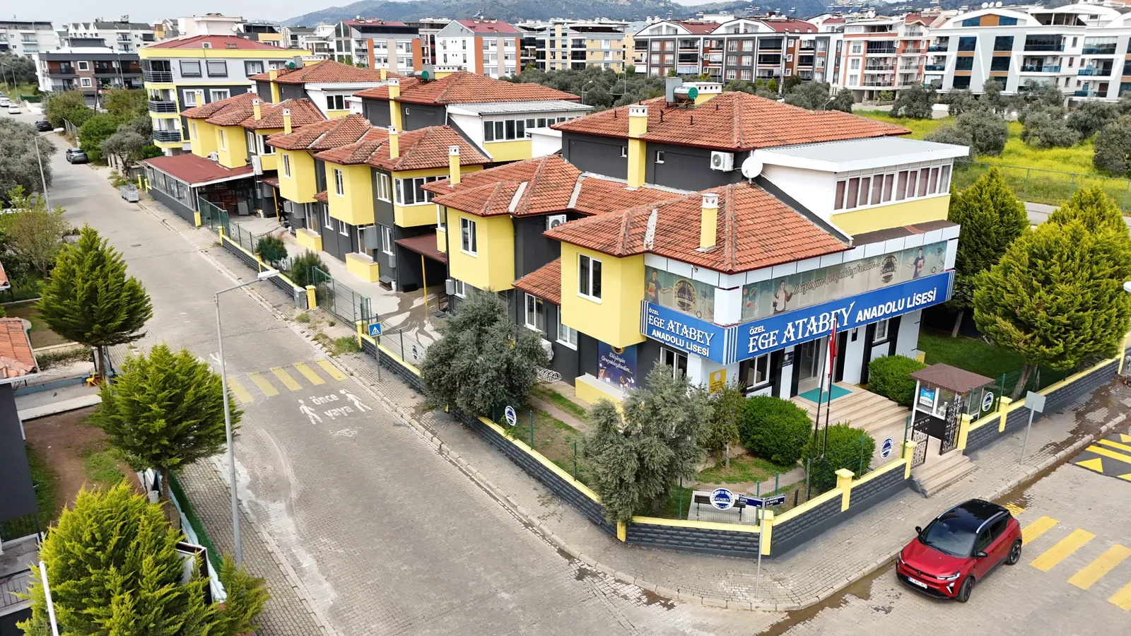 TAK Aydın Ege Atabey Lise Kampüsü dış görünüm