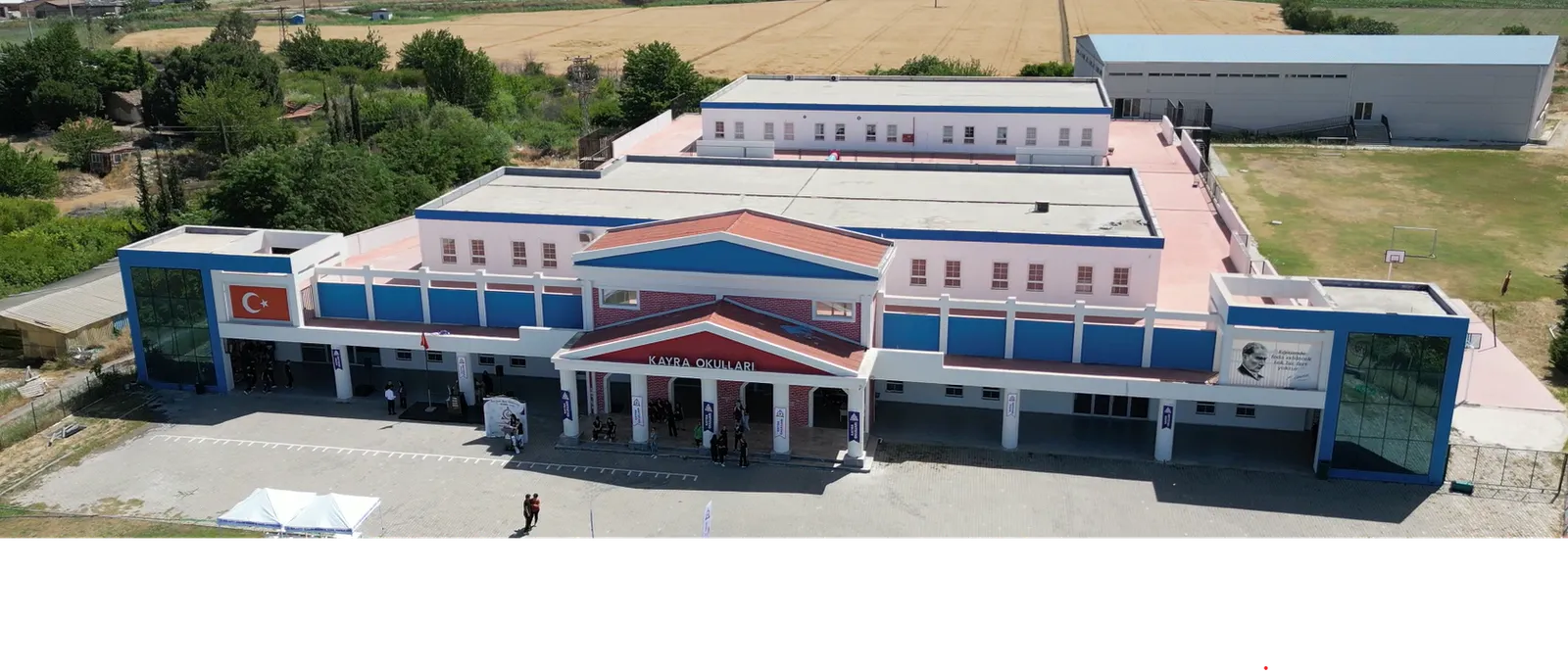Kayra Menemen Kampüsü dış görünüm