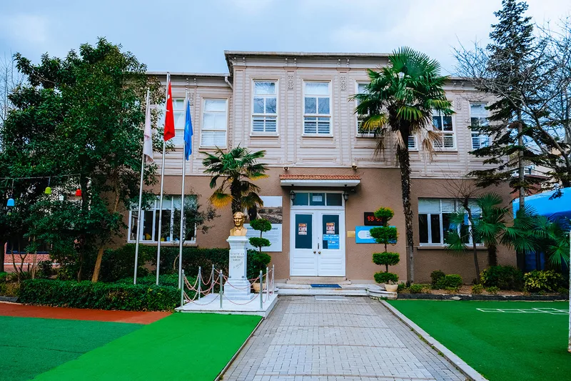 MEÇ Okulları Arnavutköy Kampüsü fotoğrafı 3