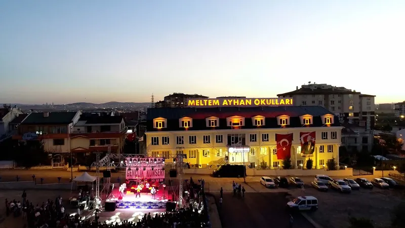 Meltem Ayhan Yeni Batı Kampüsü fotoğrafı 2