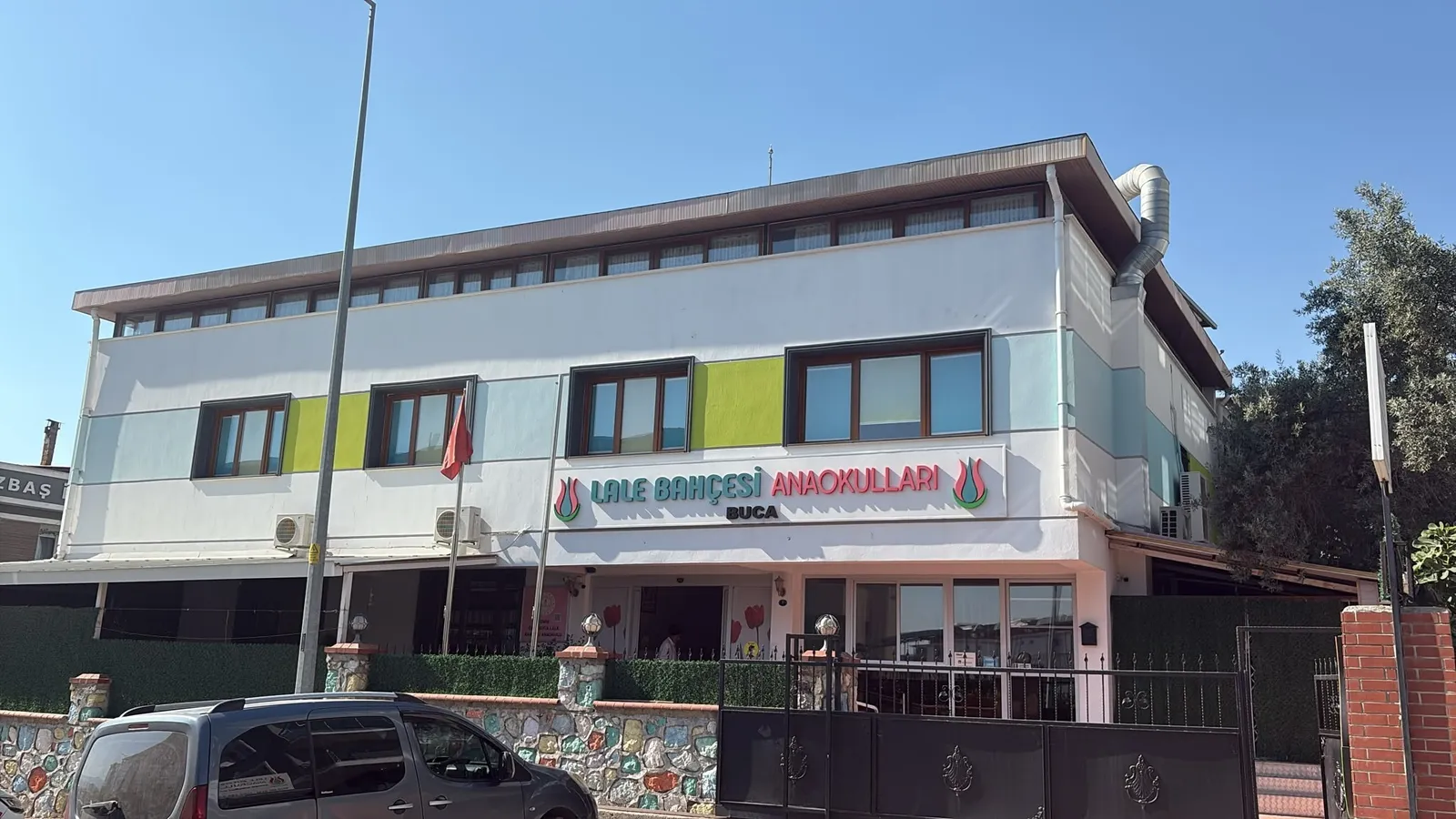 Lale Bahçesi Buca Anaokulu dış görünüm