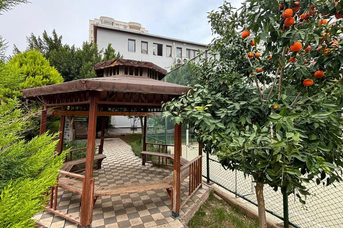 Düşünür Seyhan Kampüsü dış görünüm