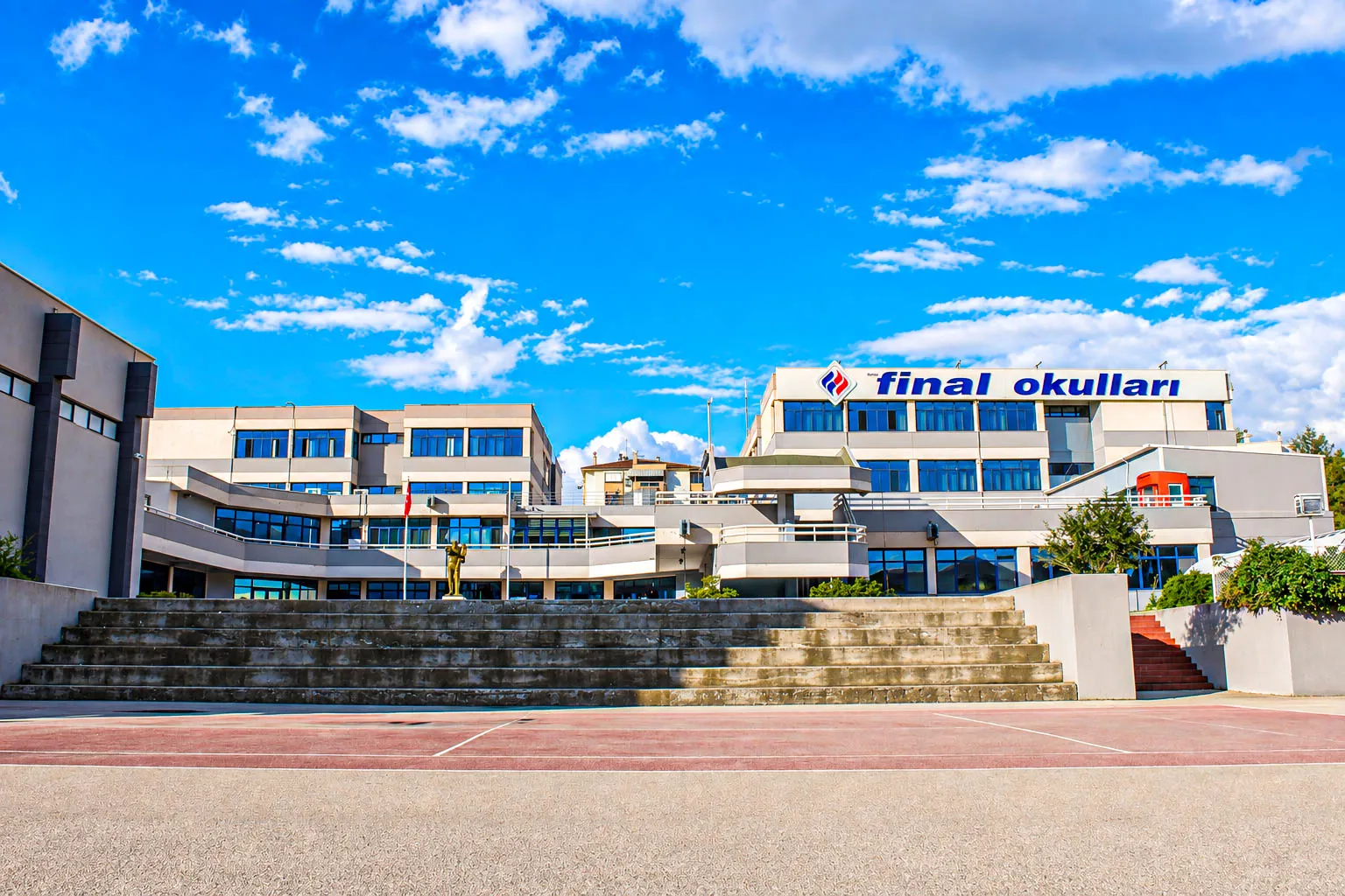 Final Okulları Bursa Kampüsü dış görünüm