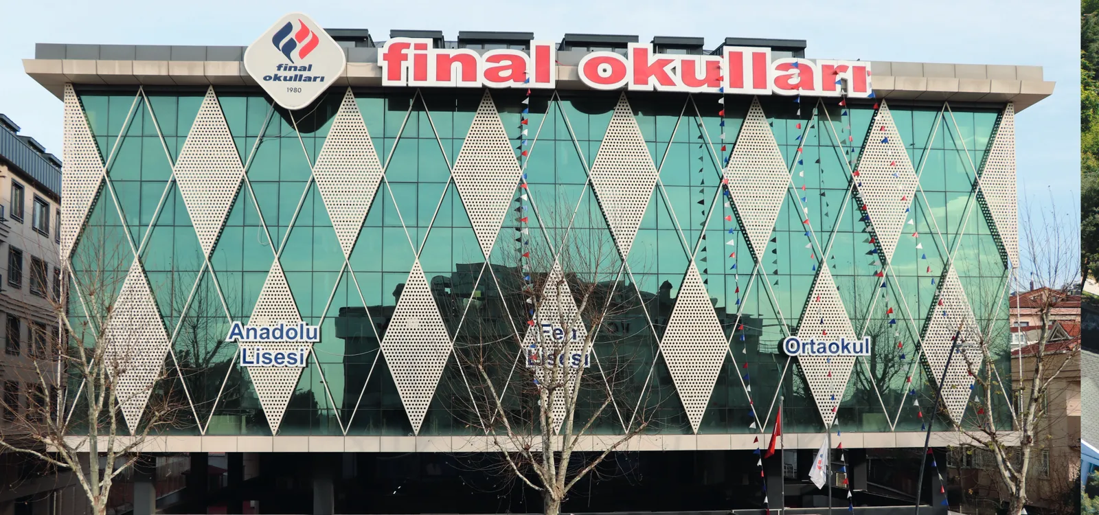 Final Okulları İstanbul Çengelköy Kampüsü dış görünüm