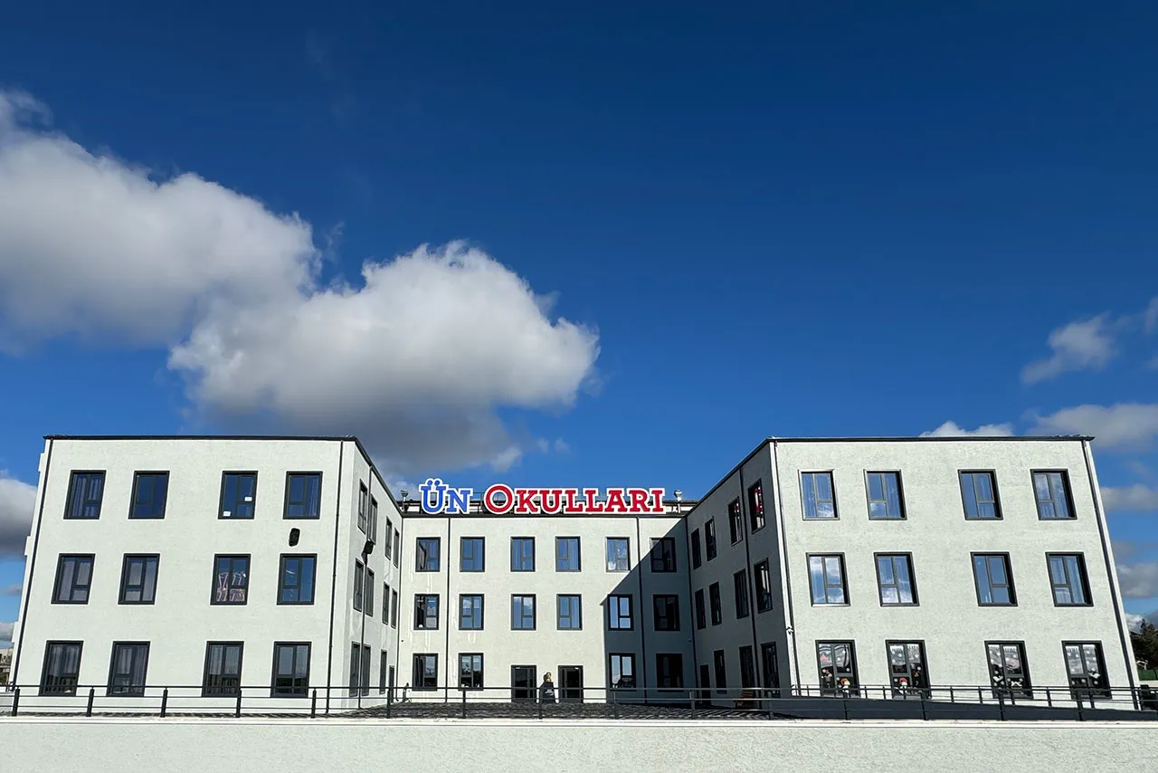 Ün Okulları dış görünüm